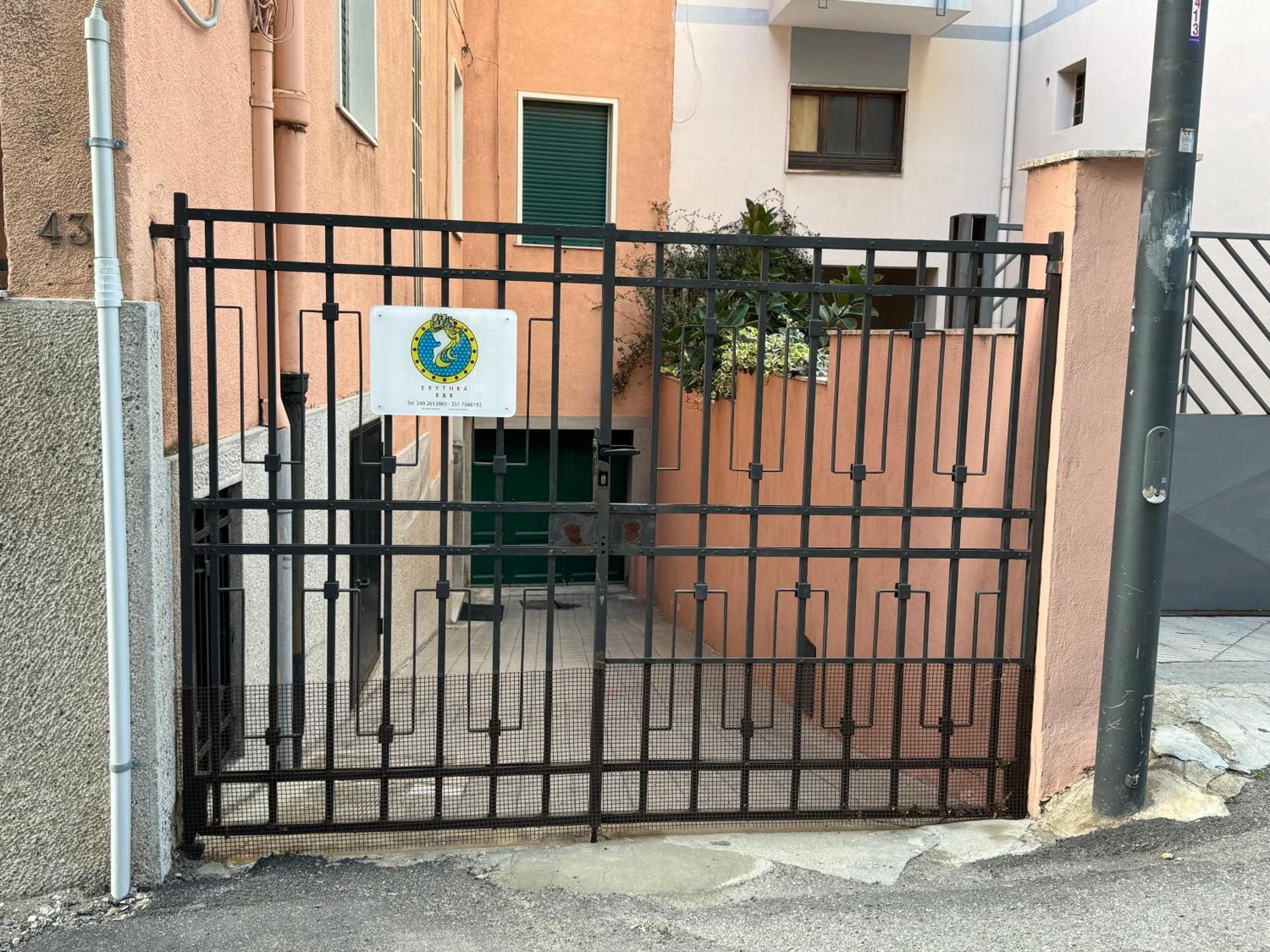 Erythra Bed And Breakfast Reggio di Calabria Buitenkant foto